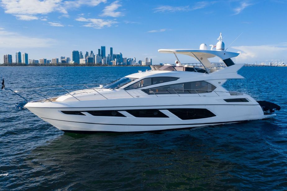 yacht charter nassau bahamas